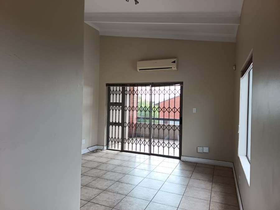 To Let 2 Bedroom Property for Rent in Dassie Rand North West